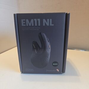 EM11 NL Black Ergonomic Vertical Mouse